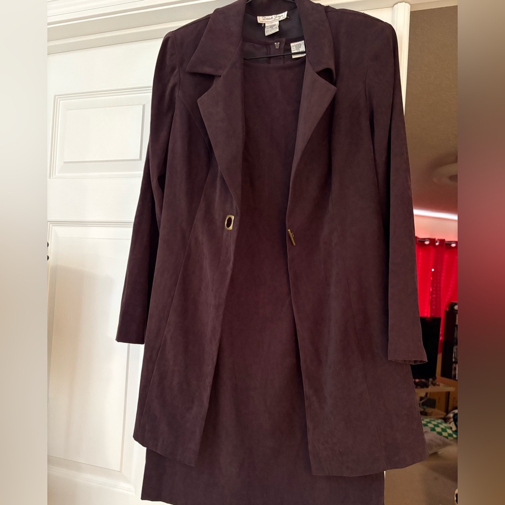 Vintage Elegant Women's Purple Coat and Dress set size 7/8